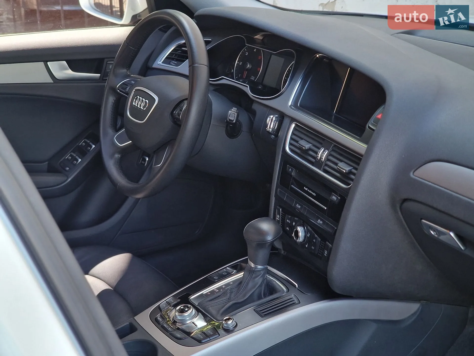 2013 Audi A4 - мініатюра 51