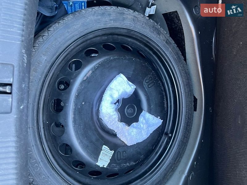 Седан Audi A4 2011 в Сторожинці