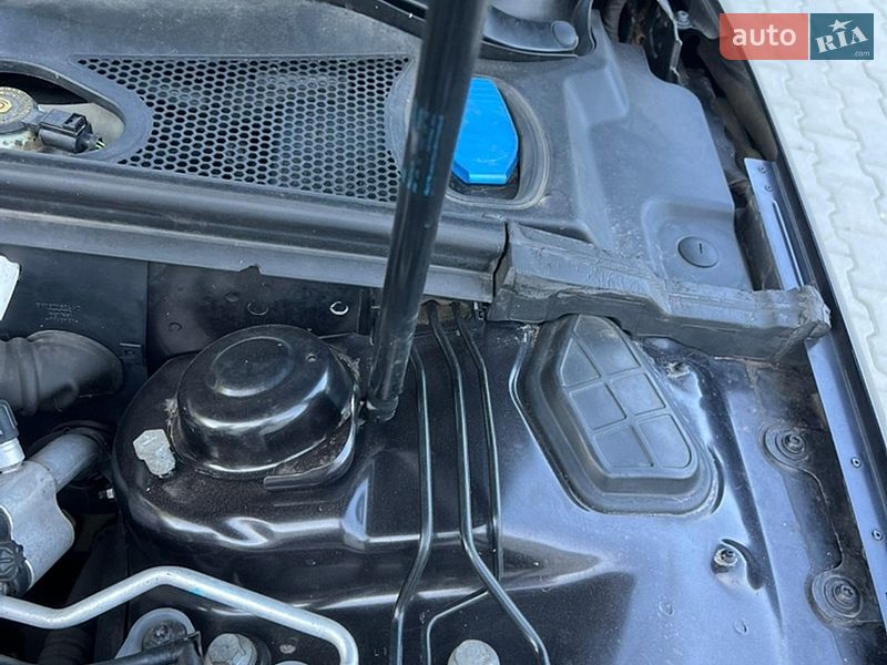 Седан Audi A4 2011 в Сторожинці