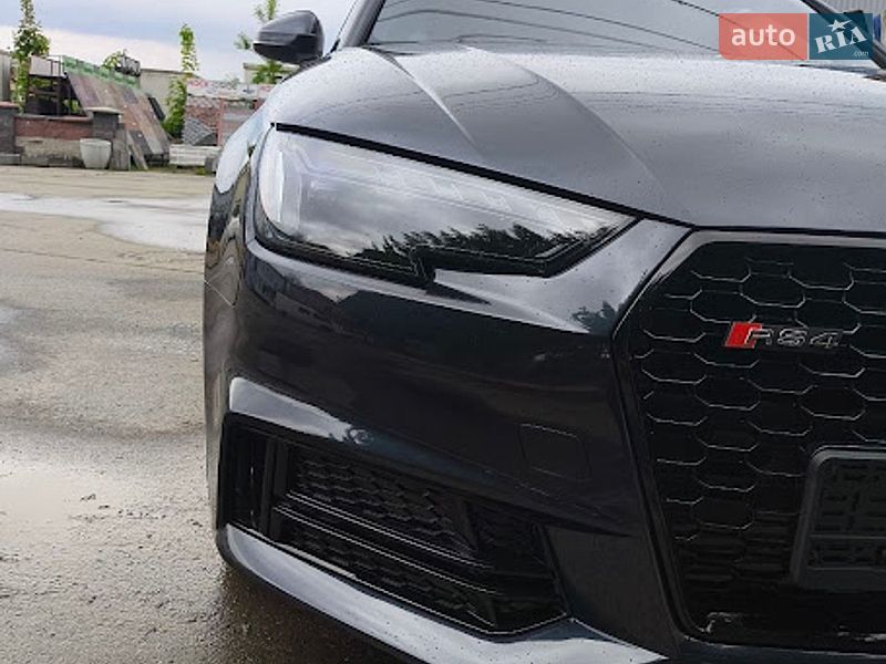 Седан Audi A4 2018 в Сумах
