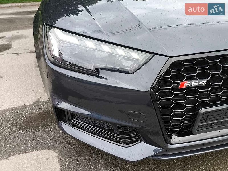 Седан Audi A4 2018 в Сумах