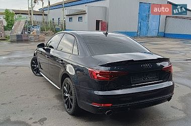 Седан Audi A4 2018 в Сумах