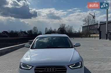 Седан Audi A4 2015 в Калинівці