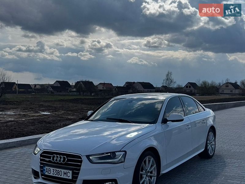 Седан Audi A4 2015 в Калинівці
