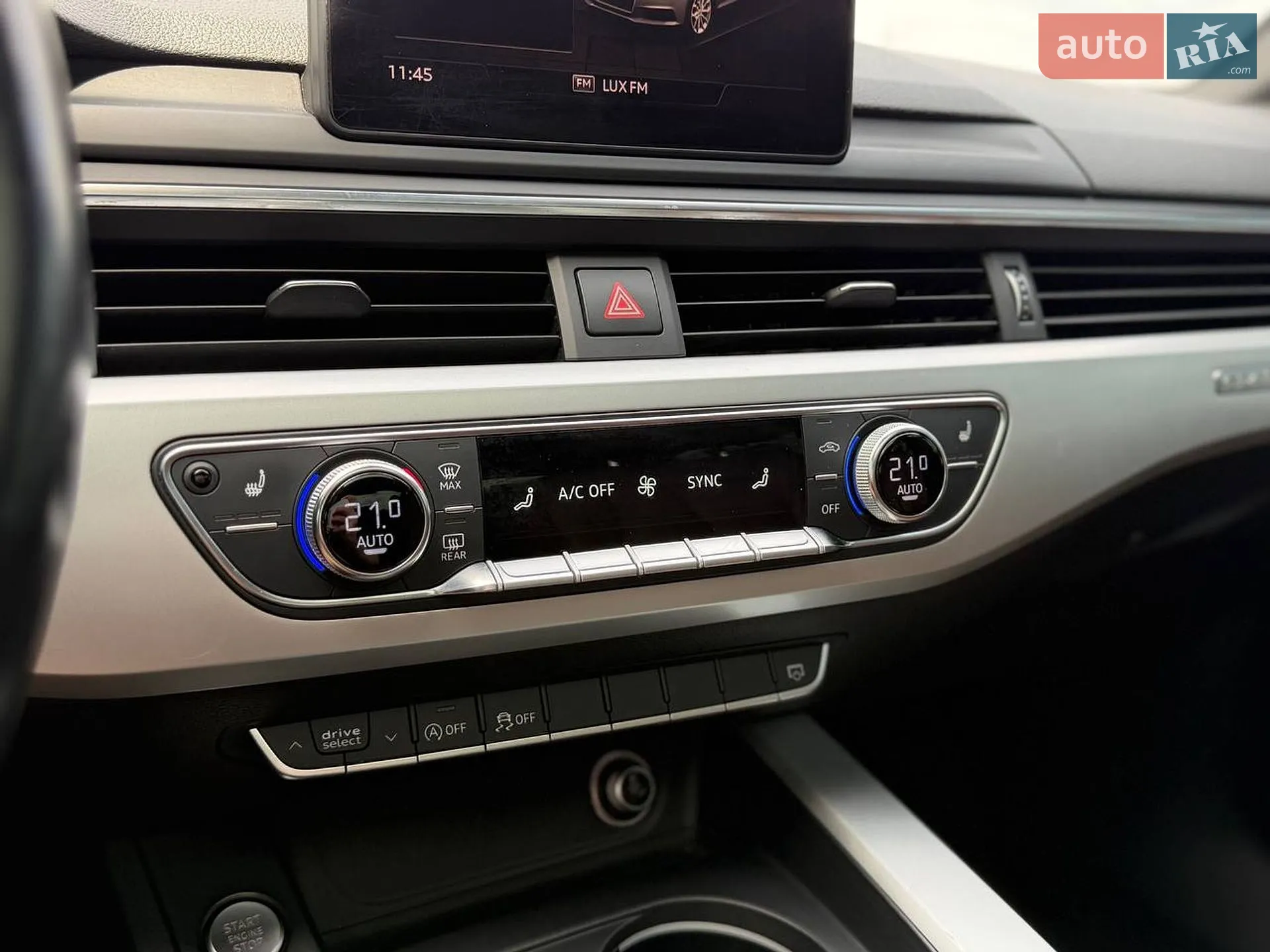 2016 Audi A4 - мініатюра 18
