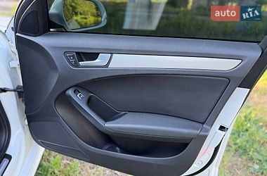 Седан Audi A4 2013 в Олександрії