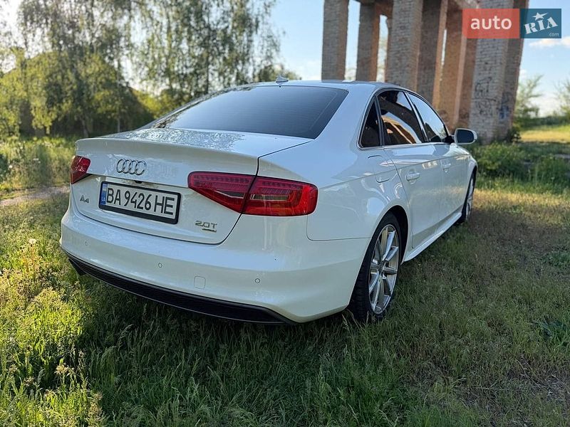 Седан Audi A4 2013 в Александрие