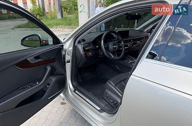 Седан Audi A4 2017 в Львові