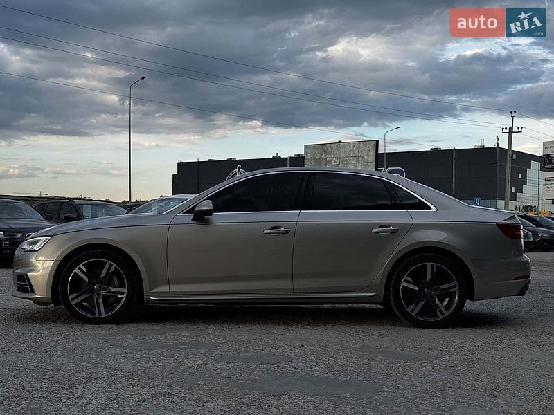 Седан Audi A4 2016 в Львове