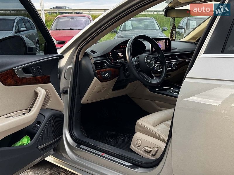Седан Audi A4 2016 в Львове