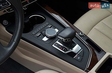 Седан Audi A4 2016 в Львове
