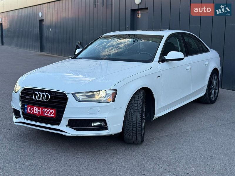 Седан Audi A4 2015 в Рівному