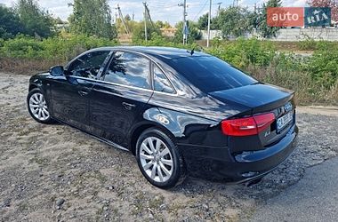 Седан Audi A4 2014 в Киеве