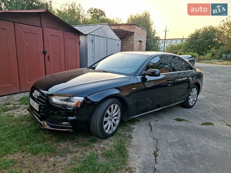 Седан Audi A4 2014 в Киеве