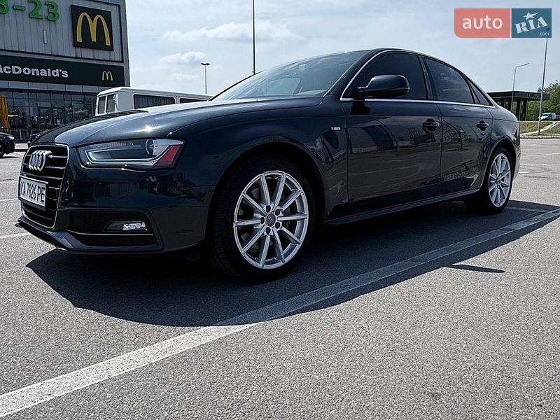 Седан Audi A4 2014 в Киеве