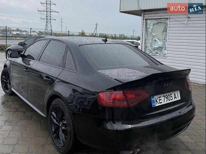 Седан Audi A4 2012 в Днепре