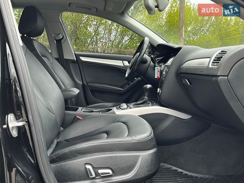 Седан Audi A4 2016 в Луцьку