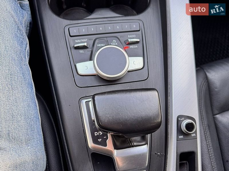 Седан Audi A4 2016 в Харькове