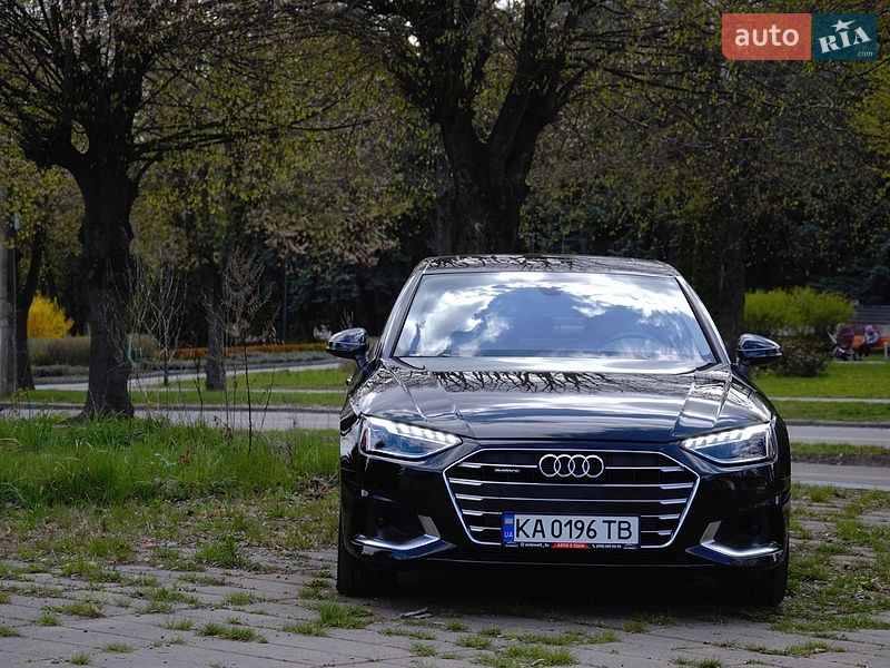 Седан Audi A4 2023 в Киеве