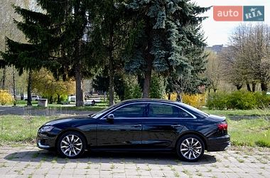 Седан Audi A4 2023 в Киеве