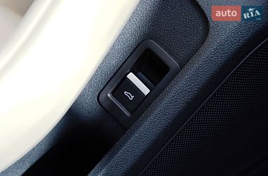 Седан Audi A4 2023 в Киеве