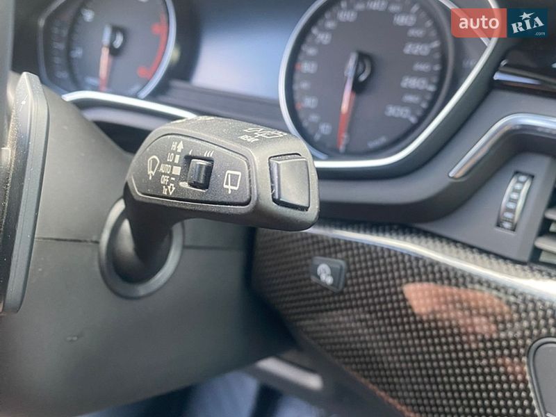 Универсал Audi A4 2020 в Хмельницком