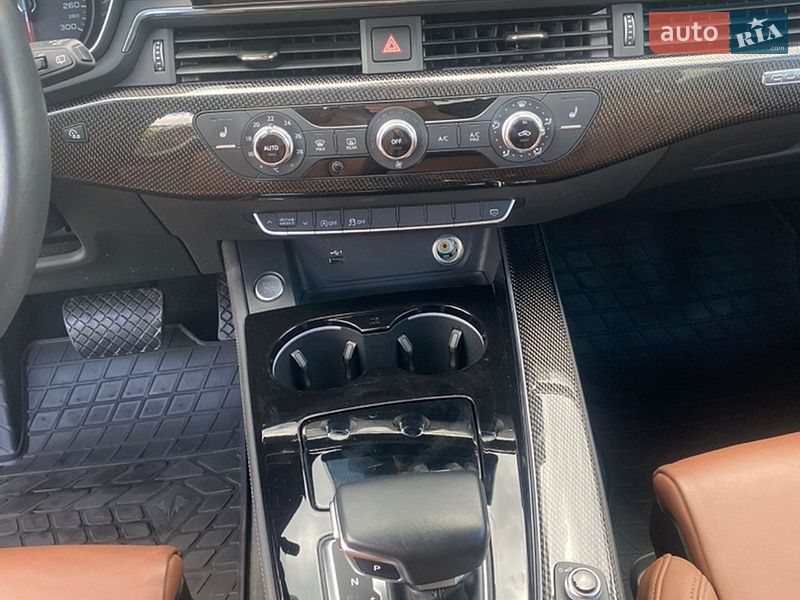 Универсал Audi A4 2020 в Хмельницком