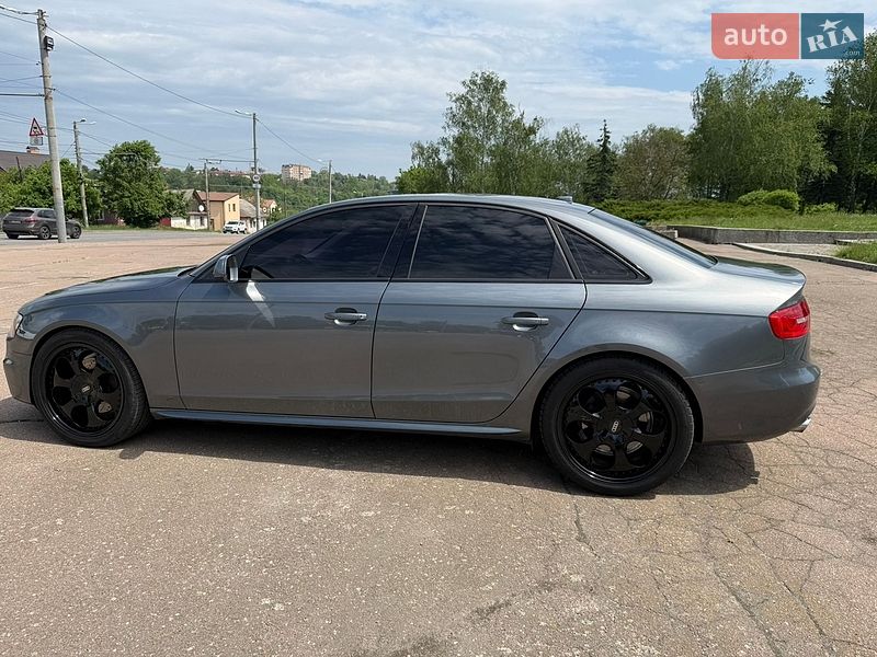 Седан Audi A4 2013 в Житомирі