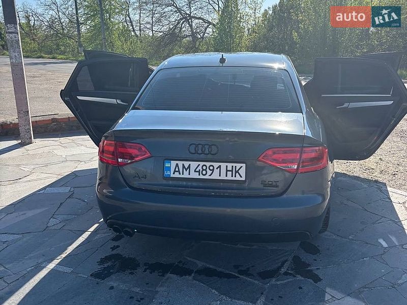 Седан Audi A4 2011 в Фастове