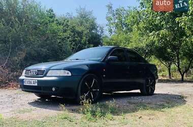Седан Audi A4 1996 в Дніпрі