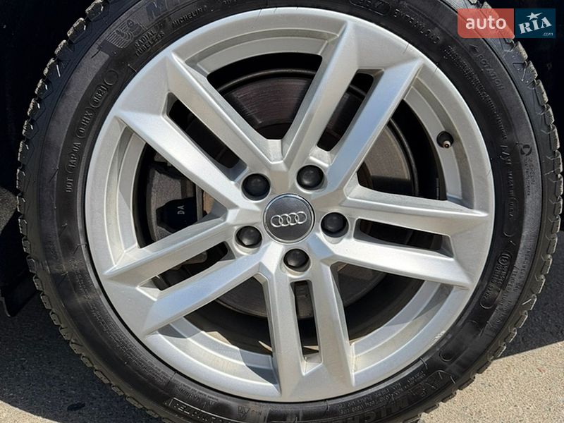 Седан Audi A4 2016 в Василькове