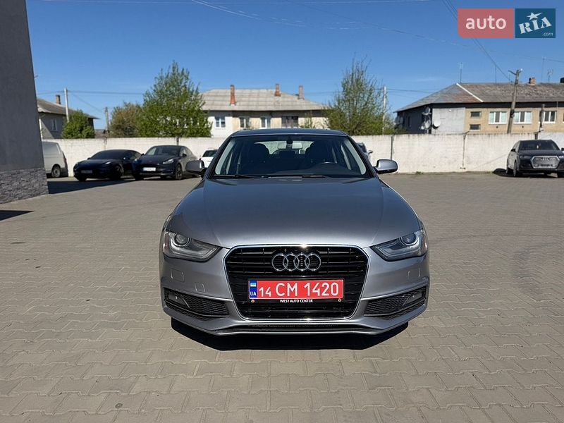 Седан Audi A4 2014 в Луцке
