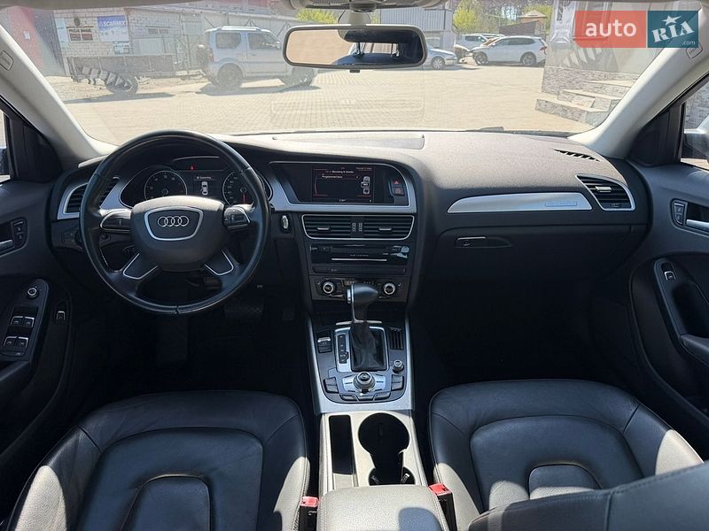 Седан Audi A4 2014 в Луцке