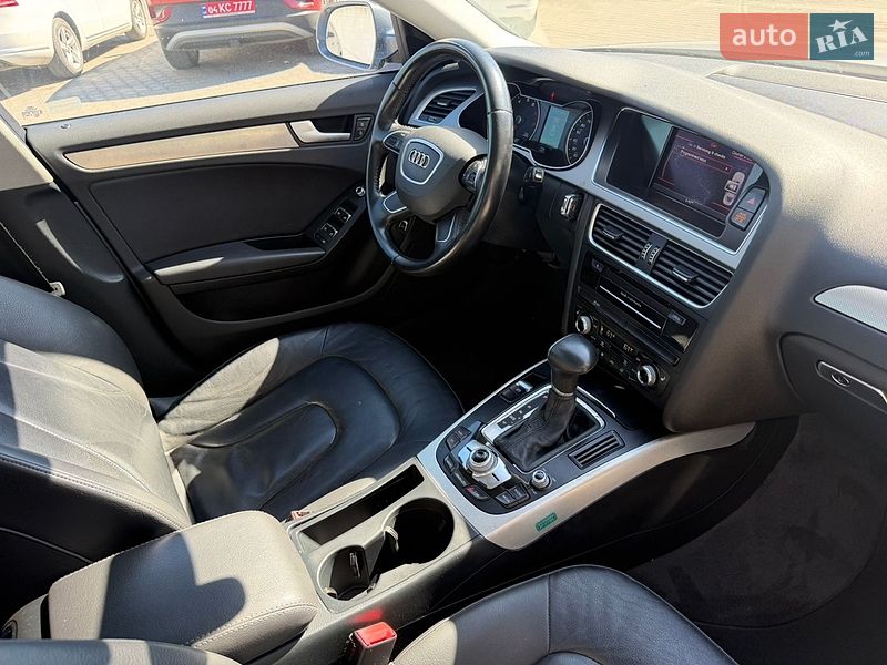 Седан Audi A4 2014 в Луцке