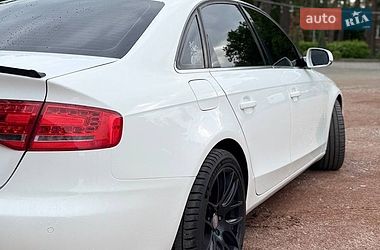 Седан Audi A4 2011 в Ирпене
