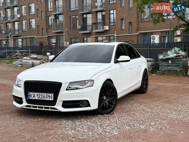 Седан Audi A4 2011 в Ирпене