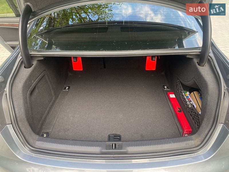 Седан Audi A4 2014 в Новояворовске фото 28 Седан Audi A4 2014 в Новояворовске