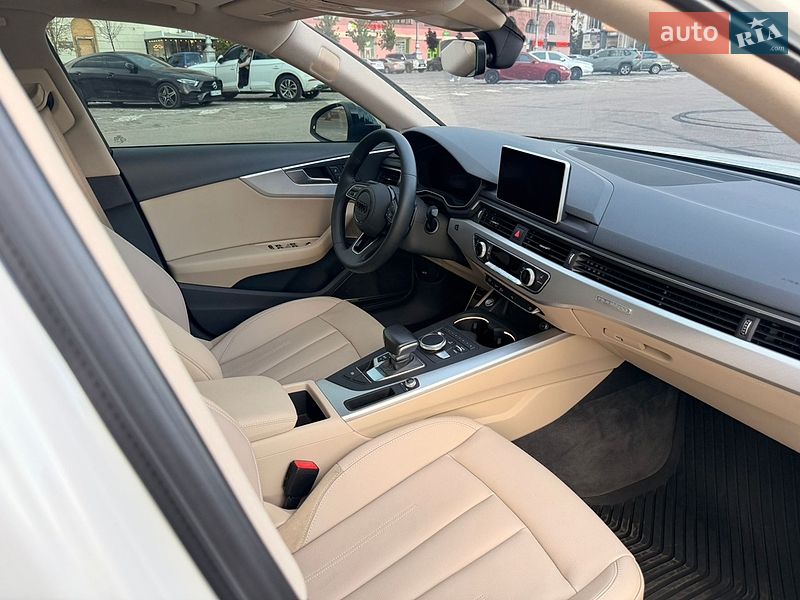 Седан Audi A4 2016 в Харькове