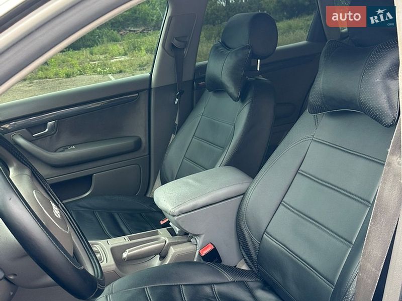 Седан Audi A4 2000 в Львові