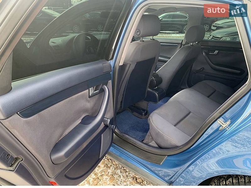 Седан Audi A4 2001 в Коломые