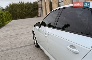 Седан Audi A4 2016 в Луцке