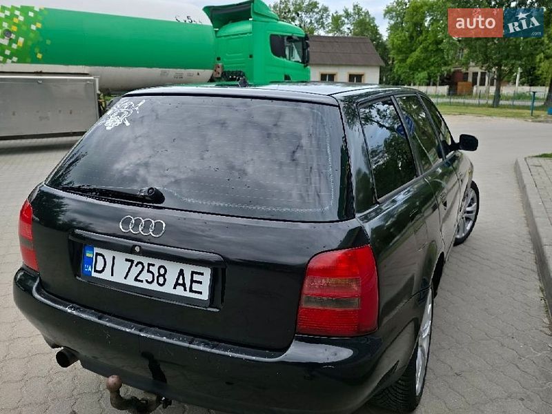Універсал Audi A4 1998 в Калуші