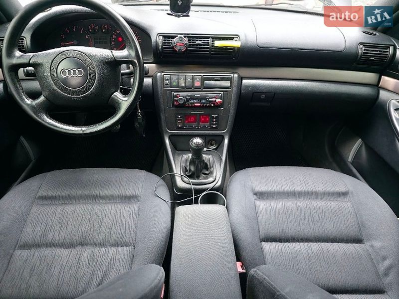 Універсал Audi A4 1998 в Калуші