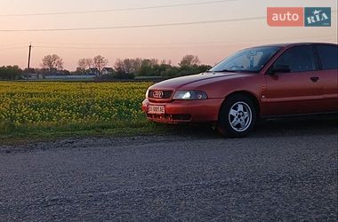 Седан Audi A4 1996 в Борисполе