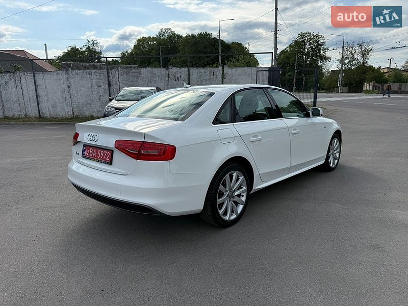 Седан Audi A4 2014 в Вінниці