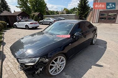 Седан Audi A4 2017 в Львові