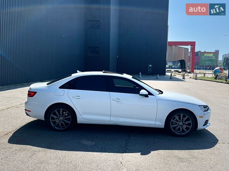 Седан Audi A4 2016 в Харкові