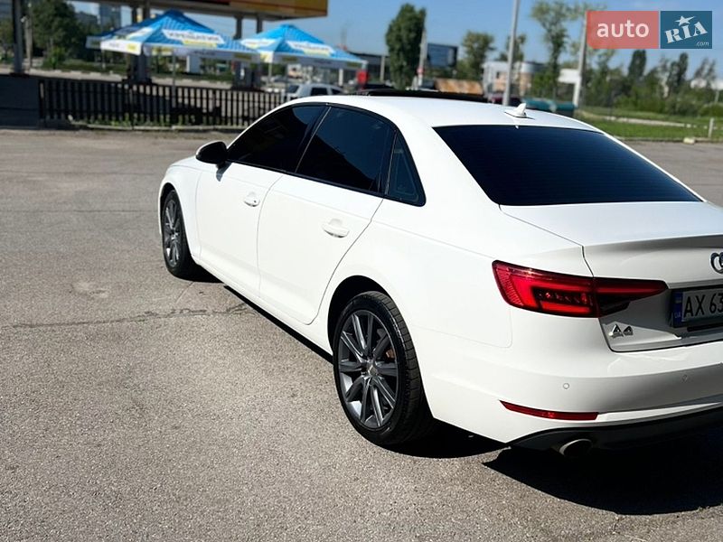 Седан Audi A4 2016 в Харкові