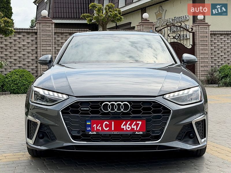 Седан Audi A4 2023 в Вінниці