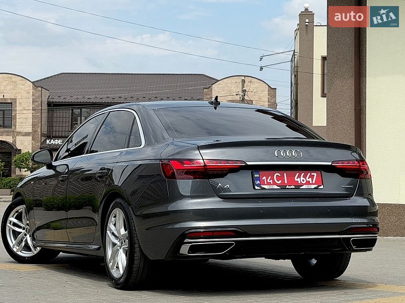 Седан Audi A4 2023 в Вінниці